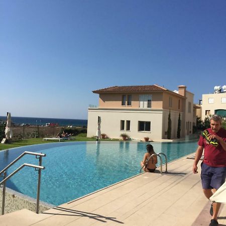 Lingna Luxury Apartment Lighthouse Paphos Kültér fotó